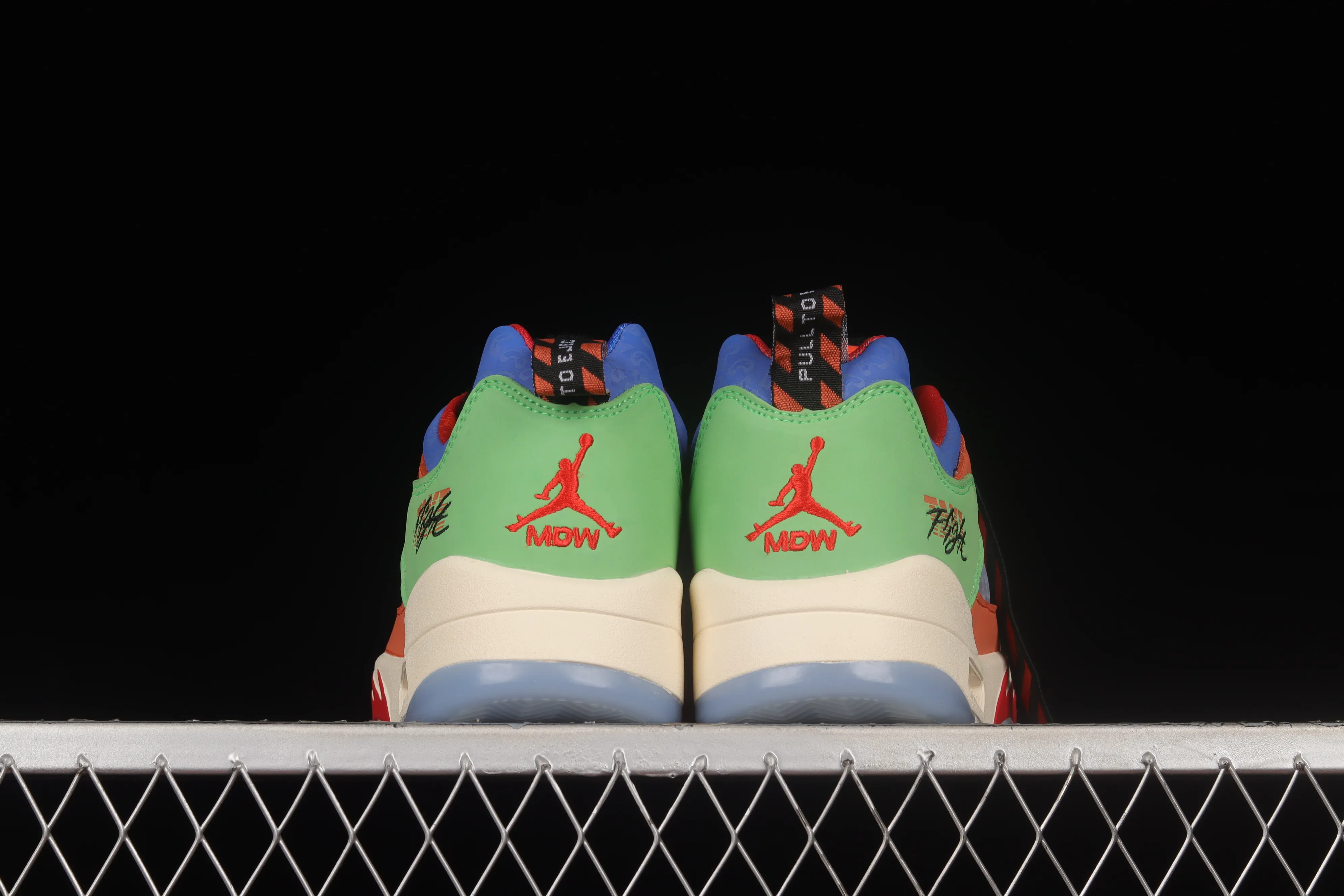 All categories Air Jordan Jordan series basketball shoes Air Jordan 5 pure original version Air Jordan 5 Low "Doernbecher" AJ5 Joe 5 Low Charity Fund Alliance DR6287-486